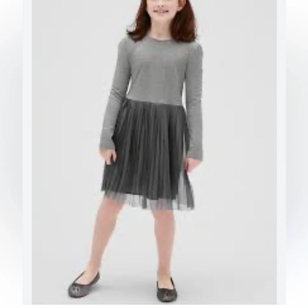 GAP  Girls‎ Long Sleeve Mix Fabric Dress in an XXL- worn a few times.